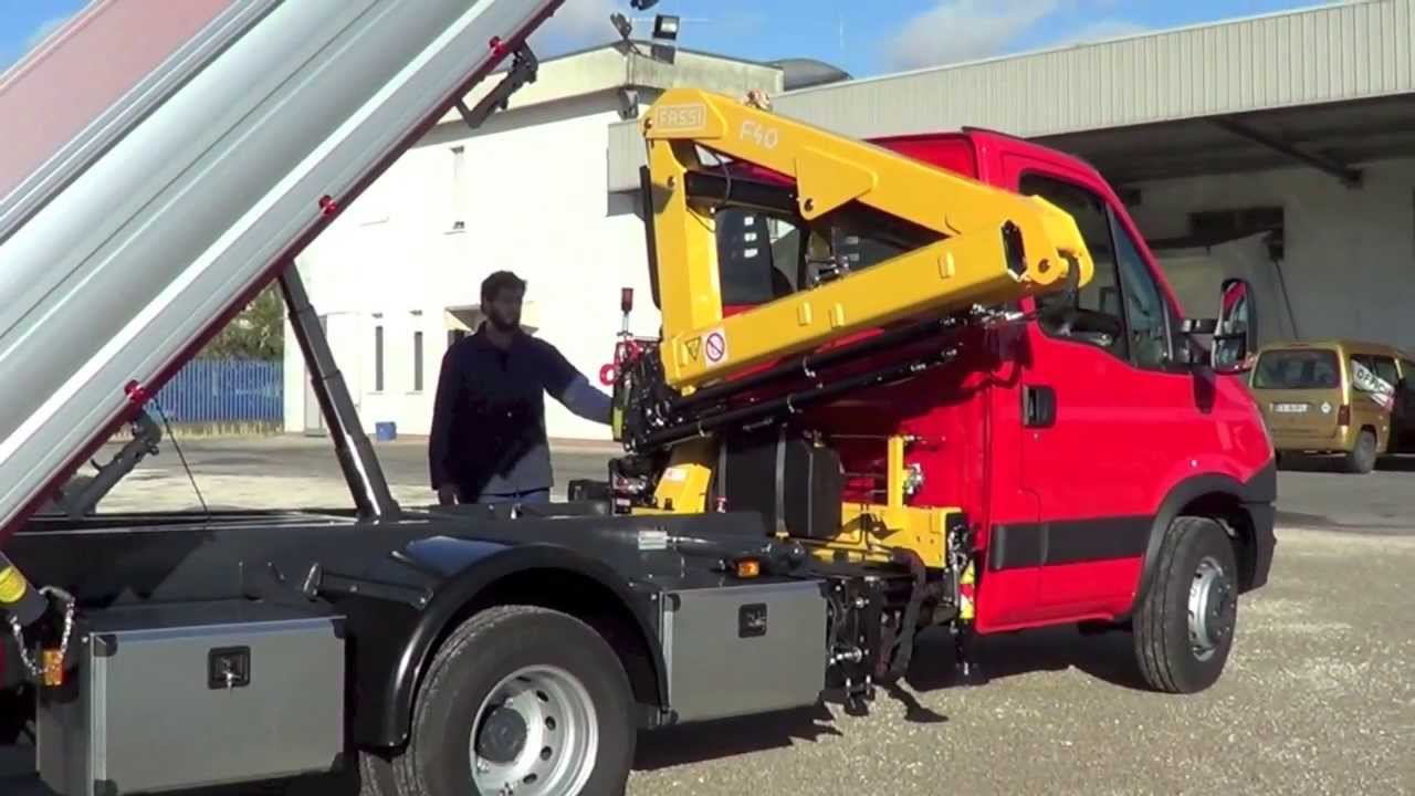 Iveco Daily 2 assi - Cassone ribaltabile con gru Fassi