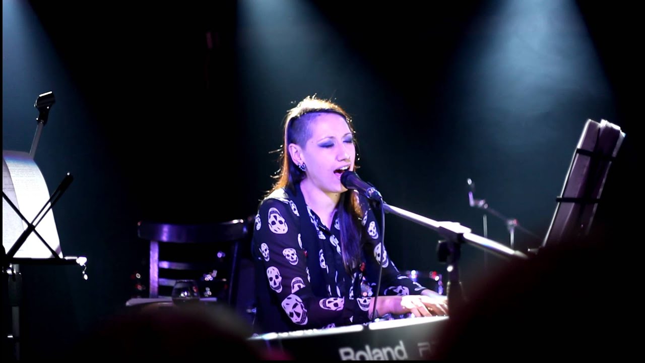 Лусинэ LOU Геворкян - Устала (акустика)