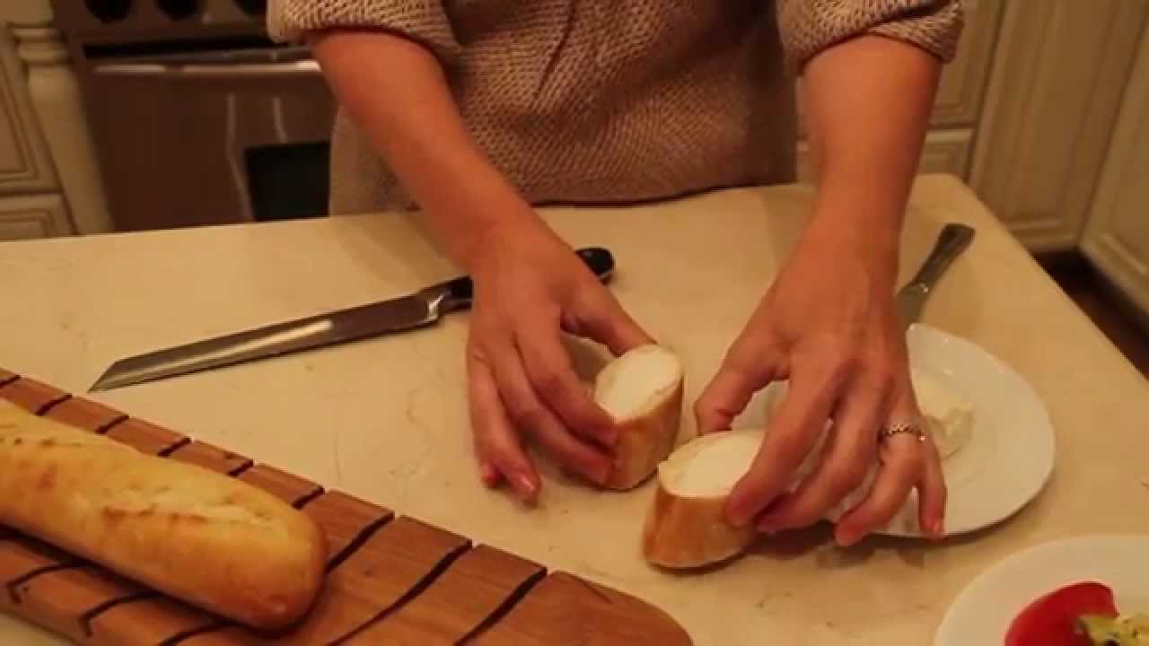 How to Cut Baguettes with the Europe2You Cutting Board