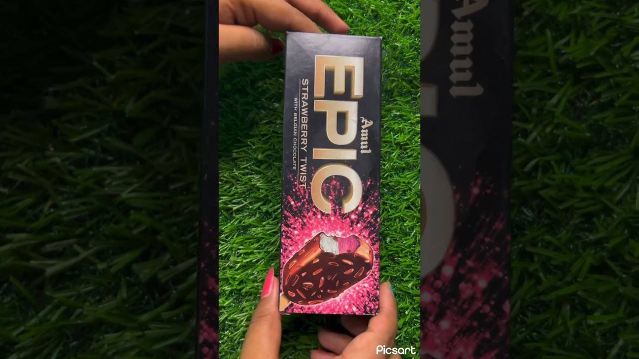 Amul EPIC STRAWBERRY TWIST WITH BELGIAN CHOCOLATE / ice cream 🍦 #shorts #icecream #asmr