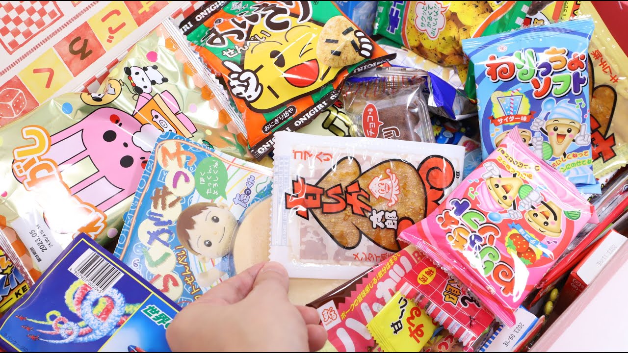 85 Japanese Interesting Candies and Toys Lucky Bag