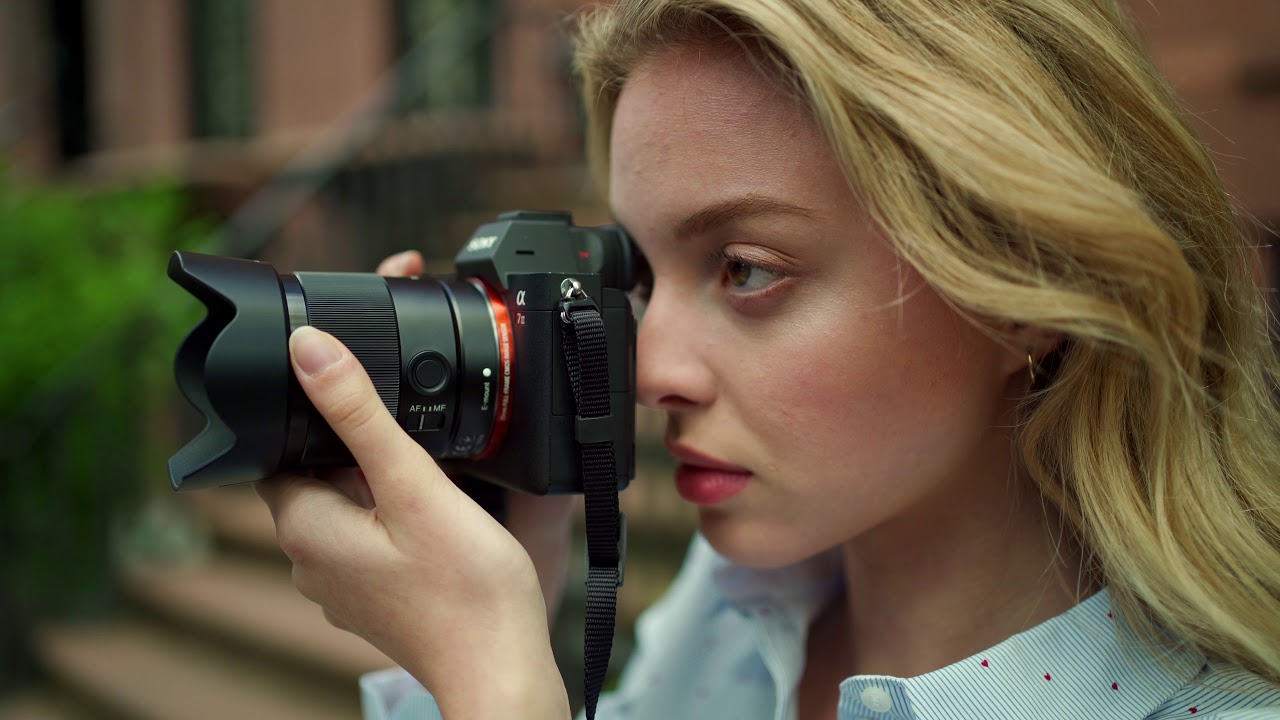 SEL35F18F | Sony's Lenses | Sony PH