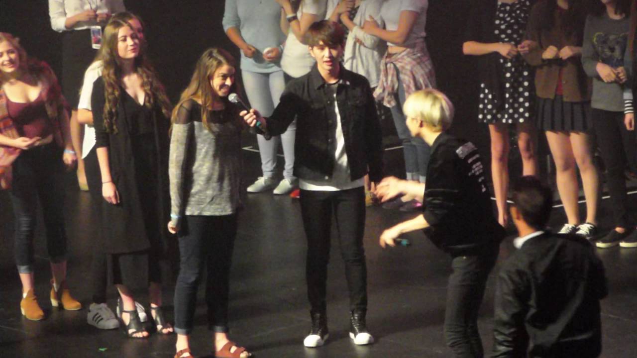 160508 - SHINee in Chicago Fanmeet - Taemin charades