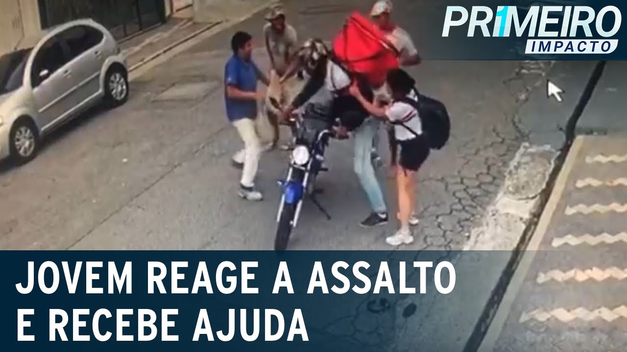 Vítima reage a assalto, pega celular de ladrão e bate nele | Primeiro Impacto (11/03/21)