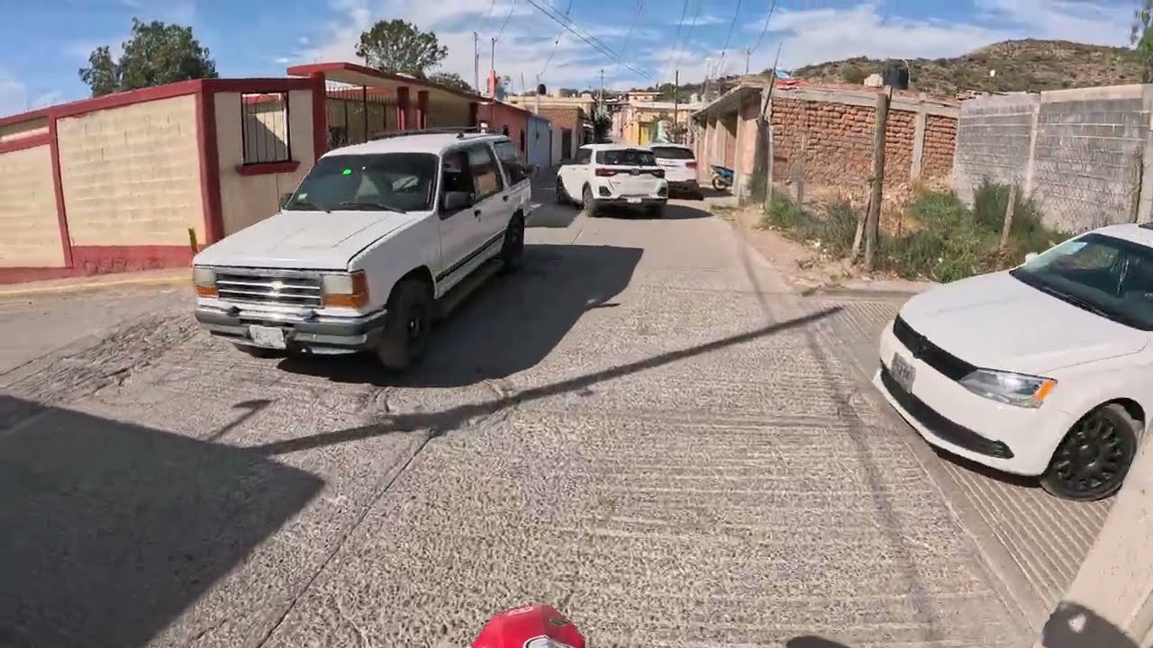 Día 1 Manejando Hasta PERDERME En Moto Enduro 