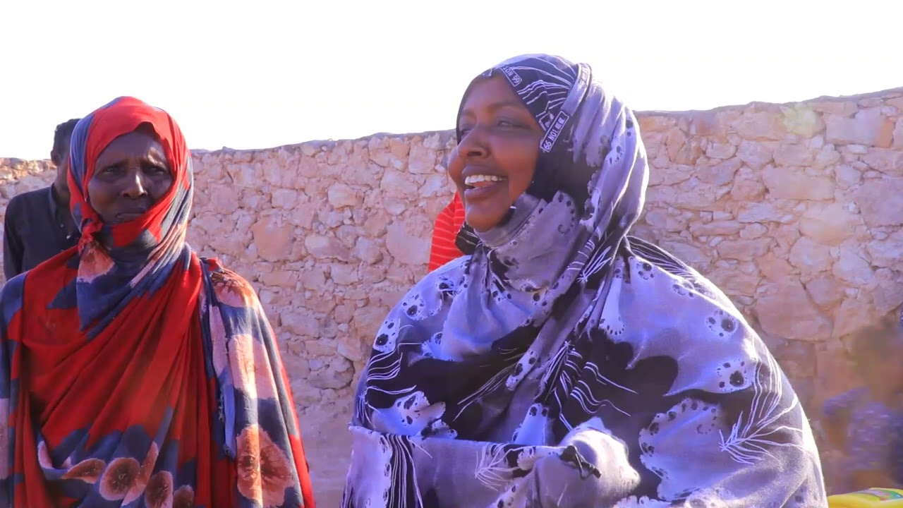 Qoysas abaartu saameysay oo ku nool Waqooyi Bari Mudug ayaa u mahadceliyay ganacsade Liibaan Axmed.