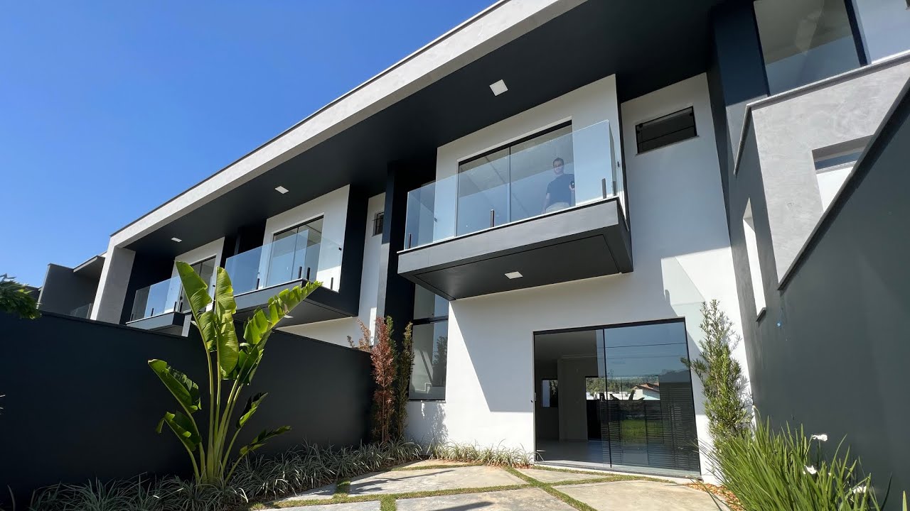 Casa Geminada 3 quartos sendo 1 suíte, 116m2, R$446 mil - Jaraguá 99 - Jaraguá do Sul