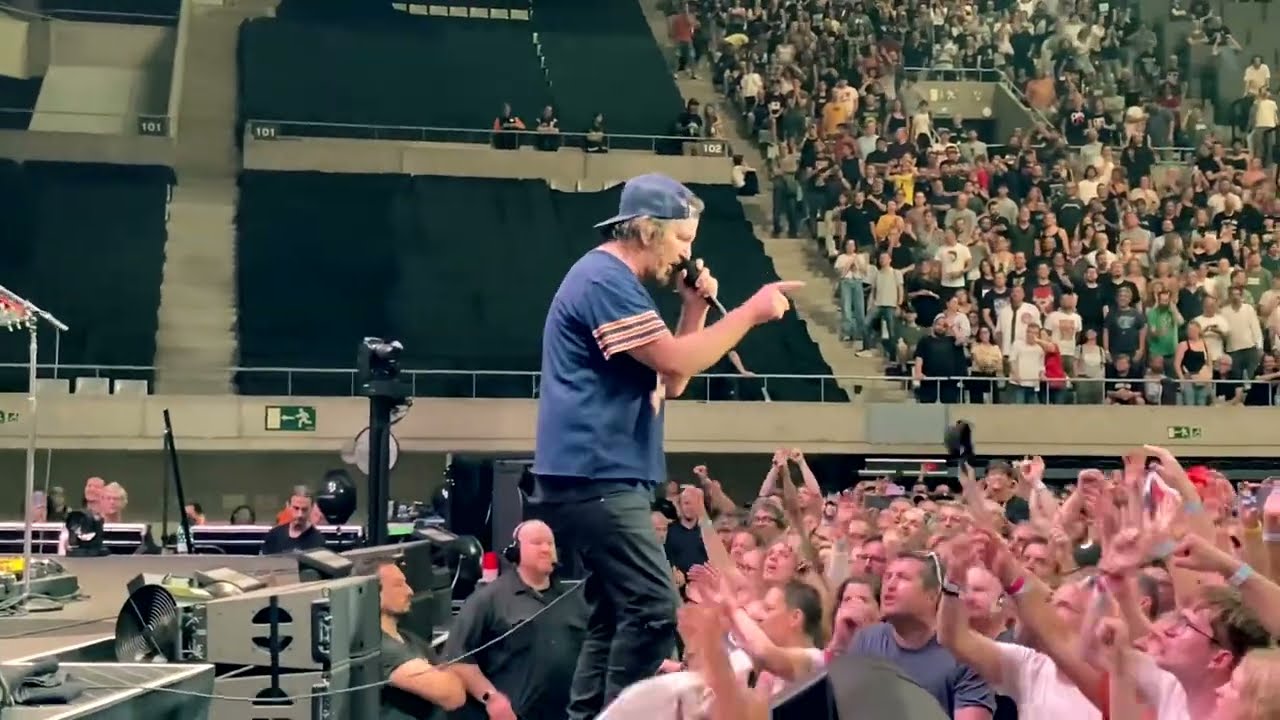 Pearl Jam - Rockin” In The Free World  (Live Barcelona 2024) - Official Bootleg Audio