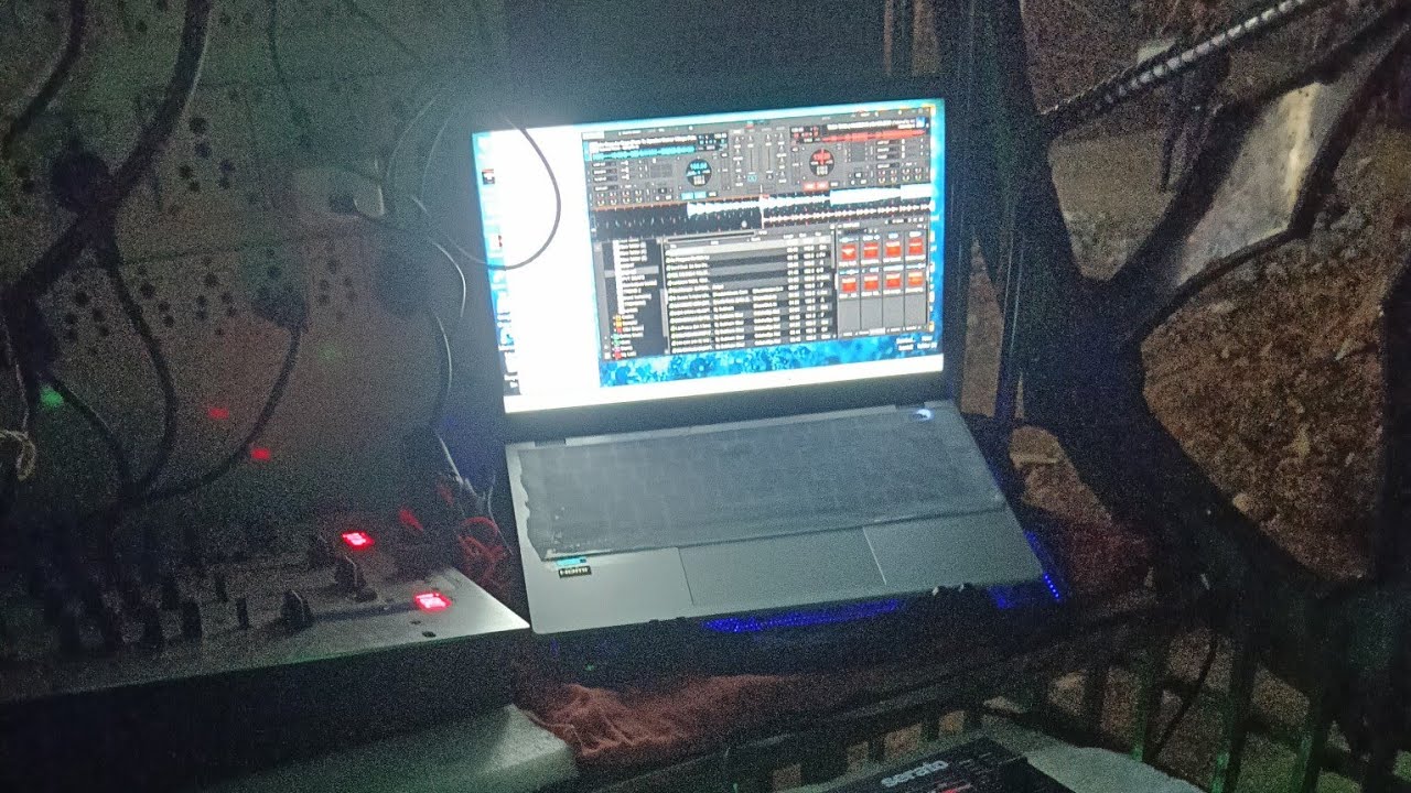 ODIA_X_SAMBALPURI_NONSTOP_DJ_REMIX__l_NEW_YEAR_SPECIAL_2026_l_LATEST_DJ_SONGS_l_DYNAMIC_BASS(360p)