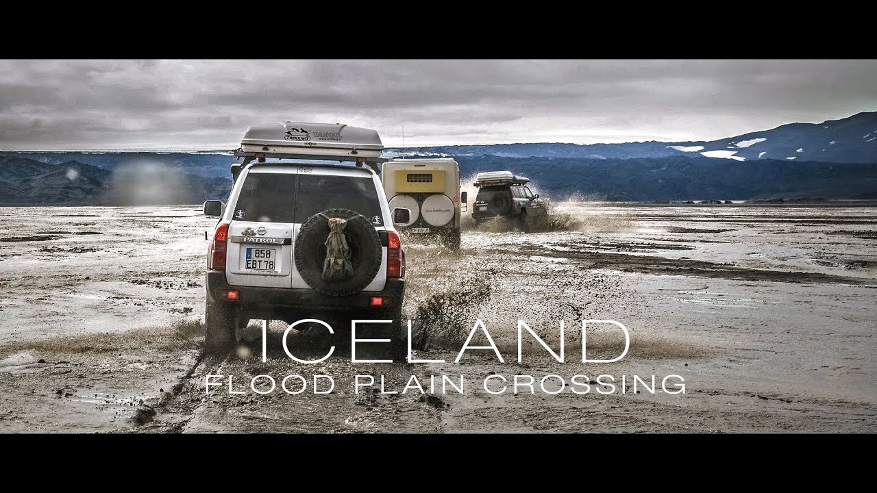 ICELAND flood plain 4x4 crossing  -  Geko Expeditions
