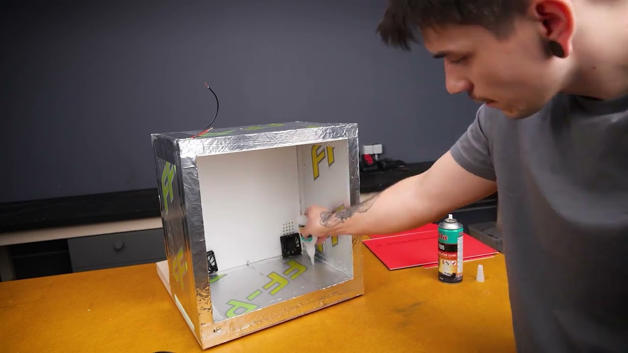 Cooling Convenience: DIY Desktop Mini-Fridge for Your Ultimate Workspace Upgrade!