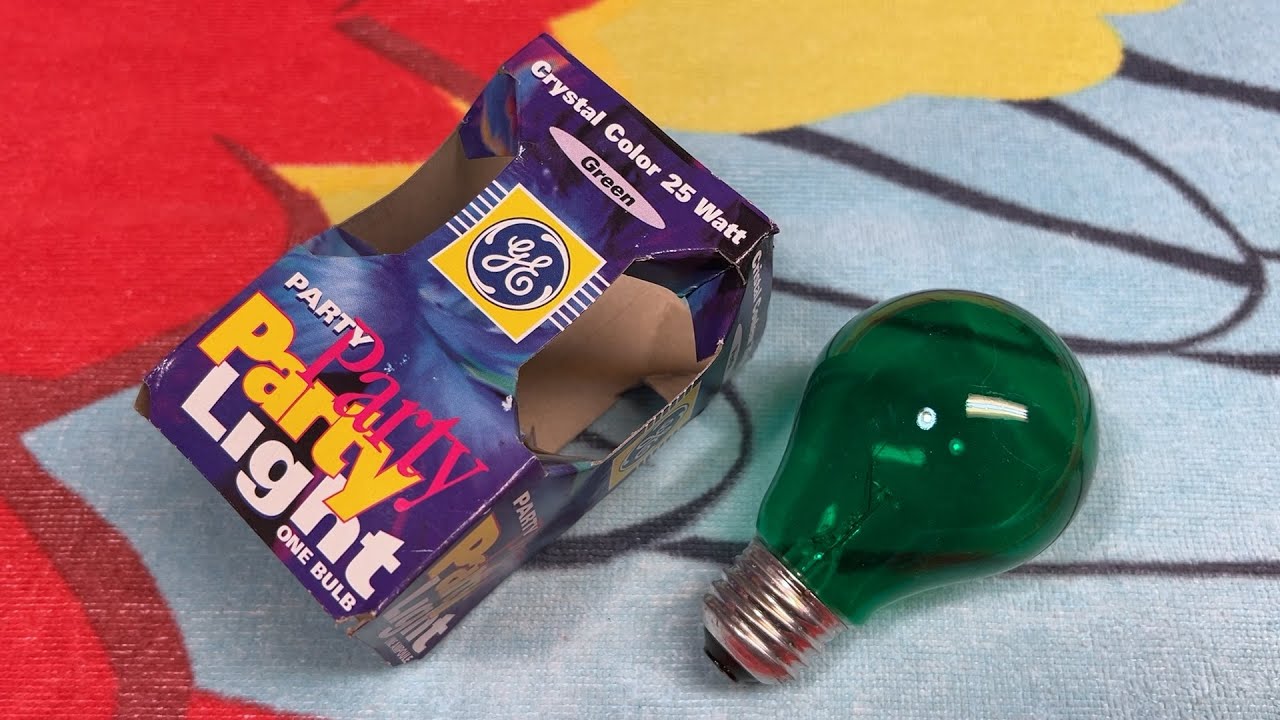 Older GE 25watt Green Party Incandescent Light Bulb