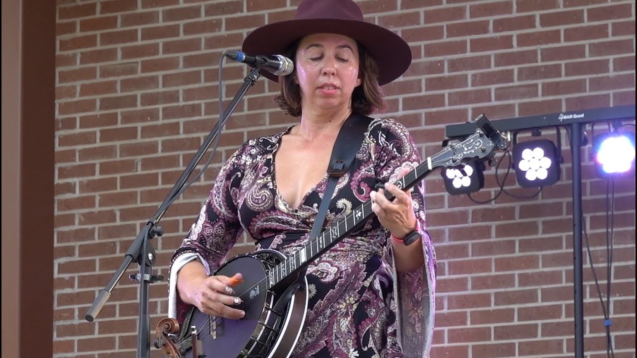 Mean Mary – “Iron Horse” – Live Performance