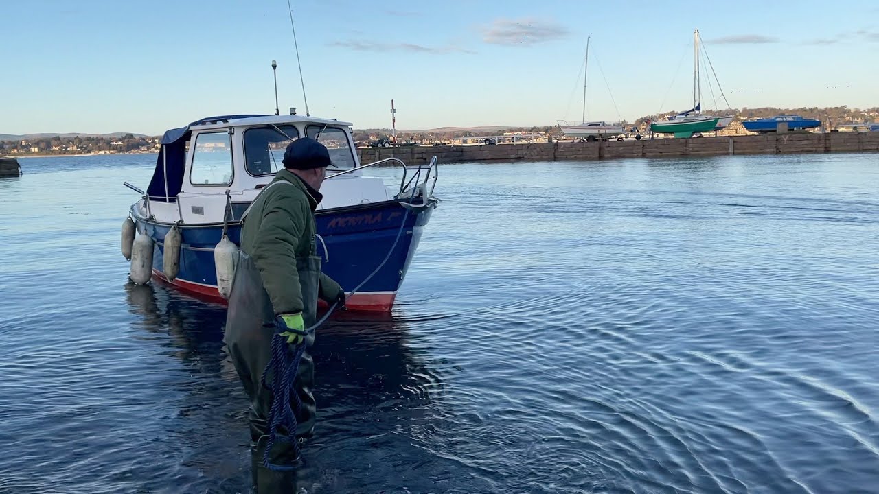 ANNINA Hardy 20 Fisher Boat Launch for winter berthing in Scotland, sea trial and a spot of fishing