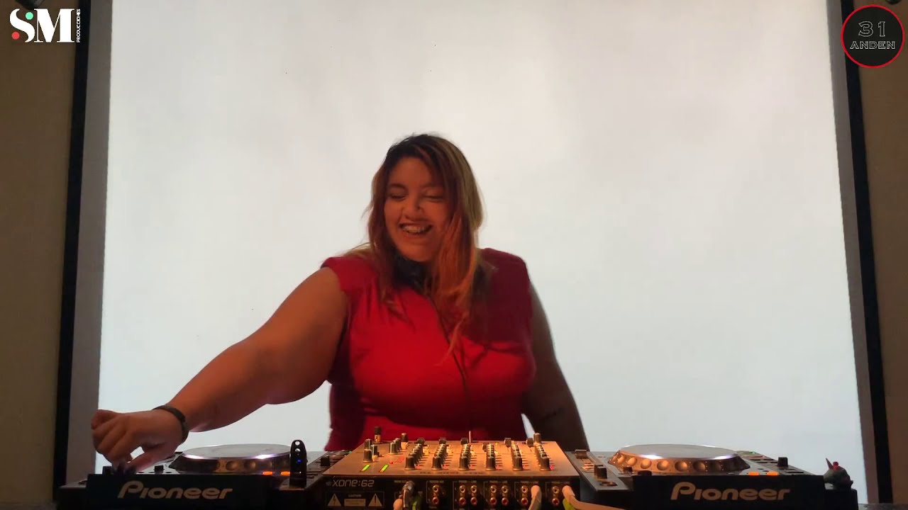 Mica Rey live at 