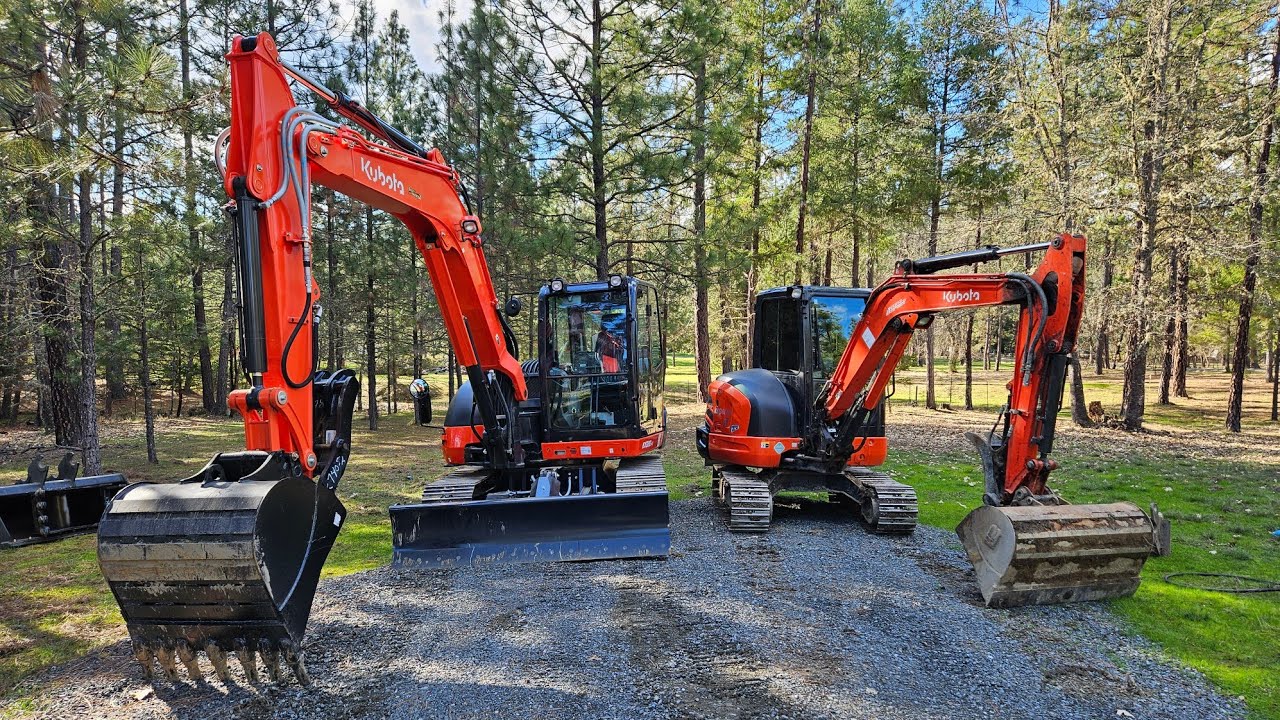 Kubota KX 040 4 vs KX 080 4 size comparison