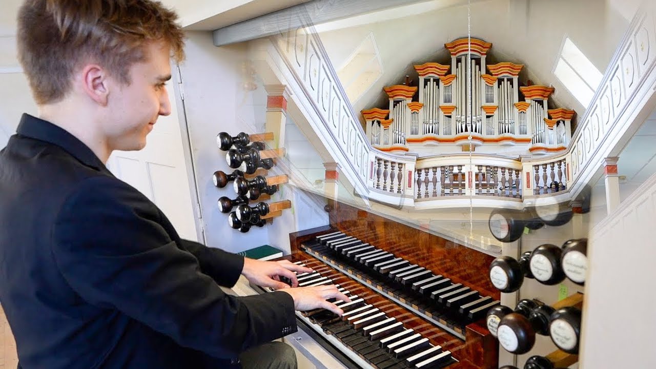 'Prelude in F Major' on one of the rarest Pipe Organs in the World - J. S. Bach | Paul Fey
