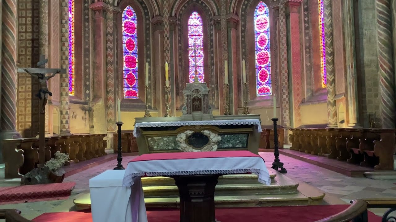 La Coll&eacute;giale Saint-Barnard (Romans-sur-Is&egrave;re) #france #europetravel #monument #medieval