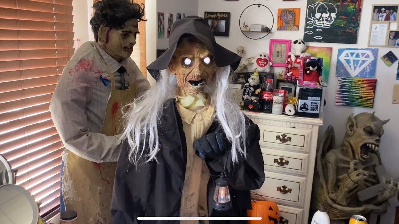 Restoration attempt on Grave Digger! 2011 Spirit Halloween animatronic by Tekky Toys! 
