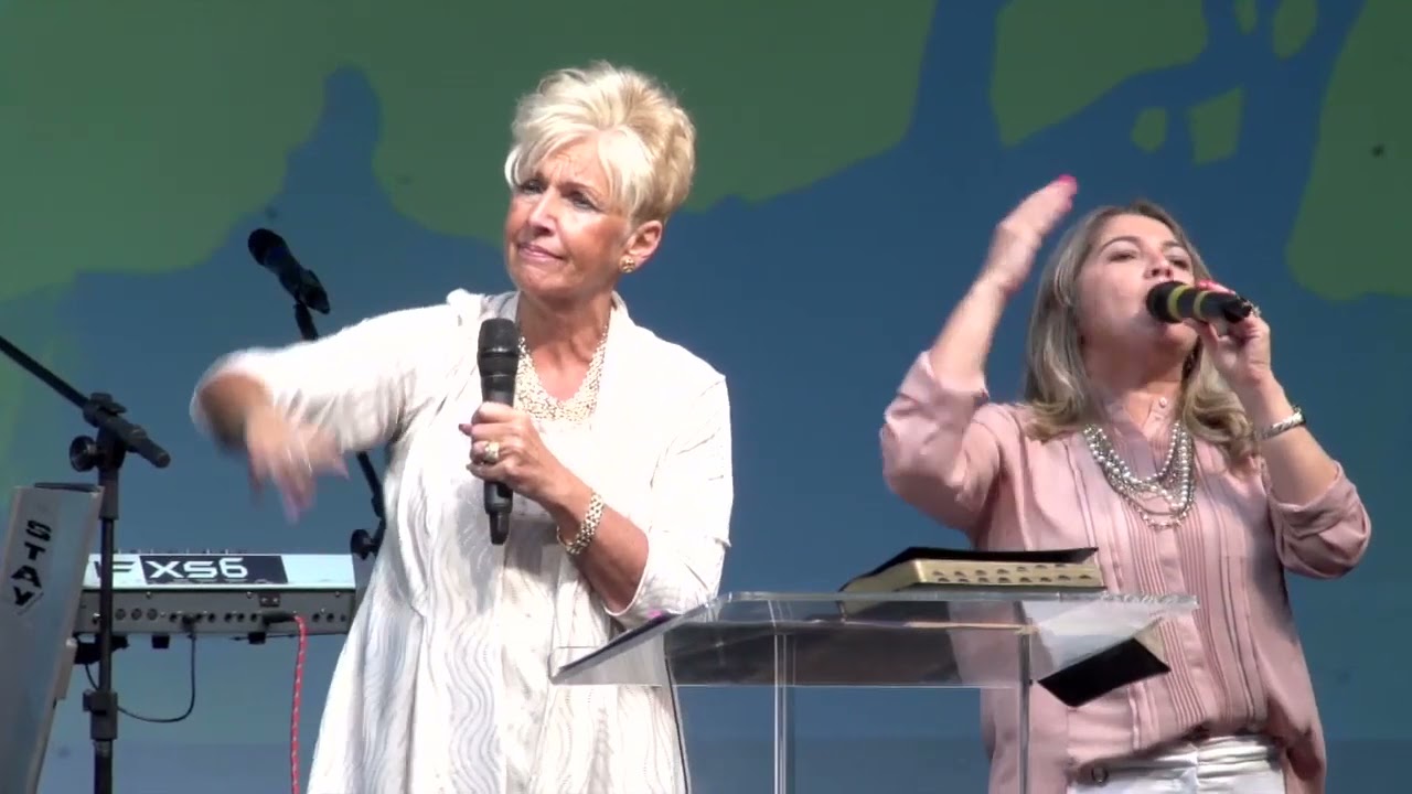 Não se contente com as sobras | Dra. Adriana Muller | Congresso Mulheres Intercessoras 2014