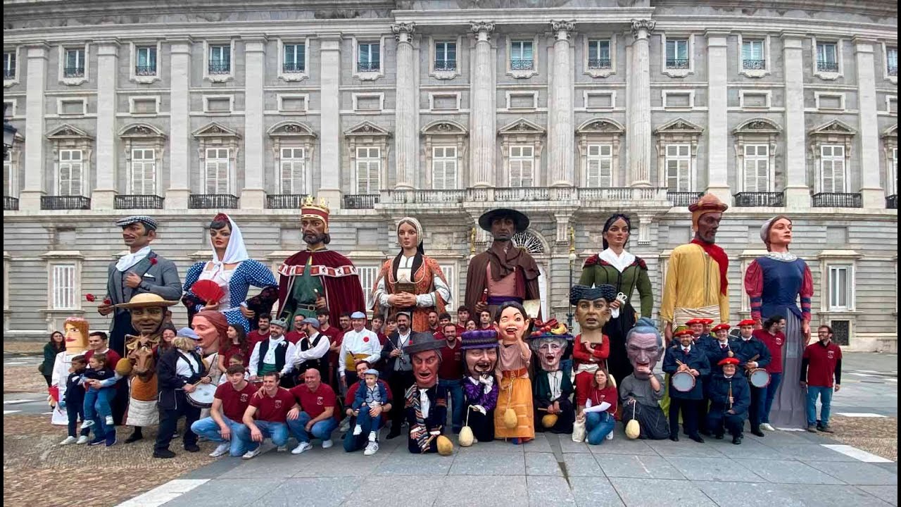 Gaiteros de Estella. Gigantes. Madrid, 2025