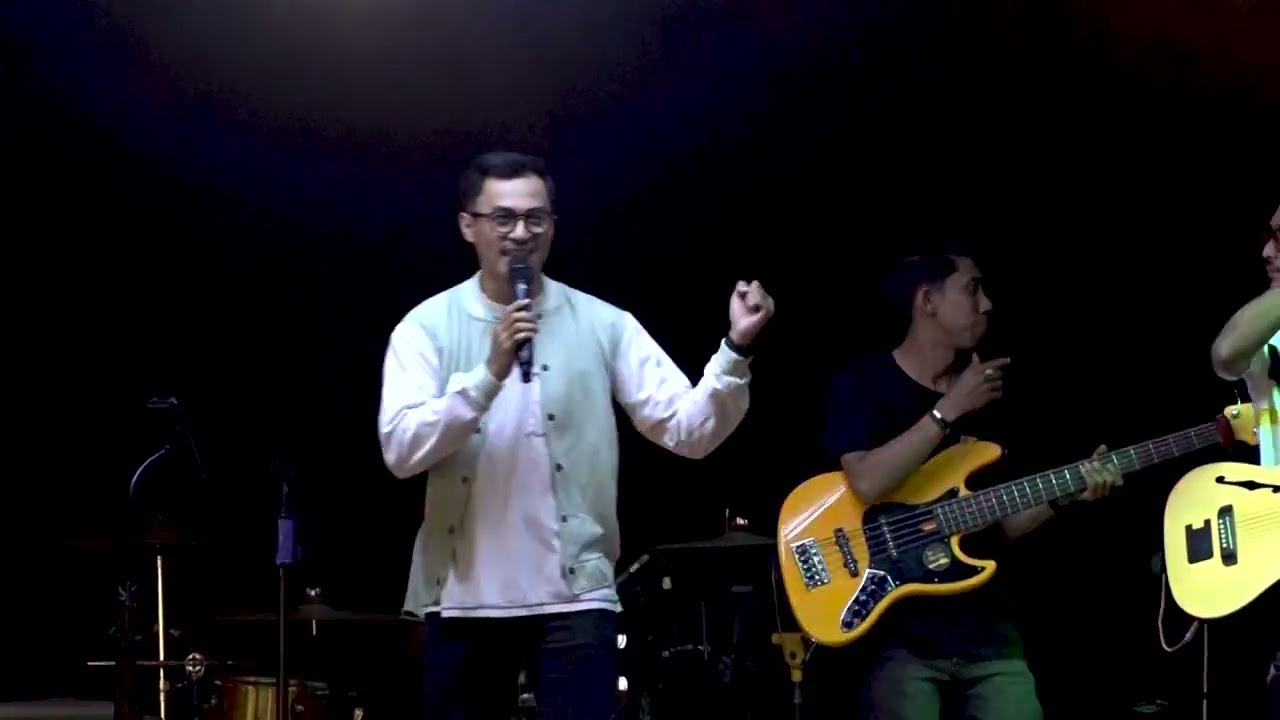Reguler Session Auzora Band - D'breeze Cafe & Resto Sutan Raja Kolaka