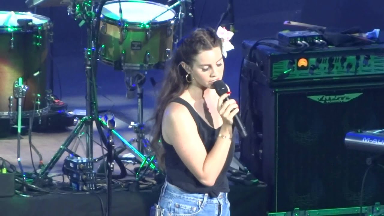 Lana Del Rey - Blue Jeans - Carcassonne