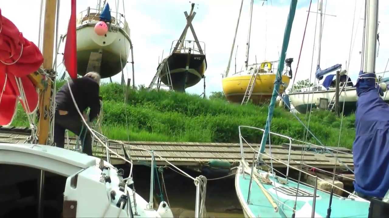 Winteringham on the Humber - the best marina entrance in the World - www.keepturningleft.co.uk