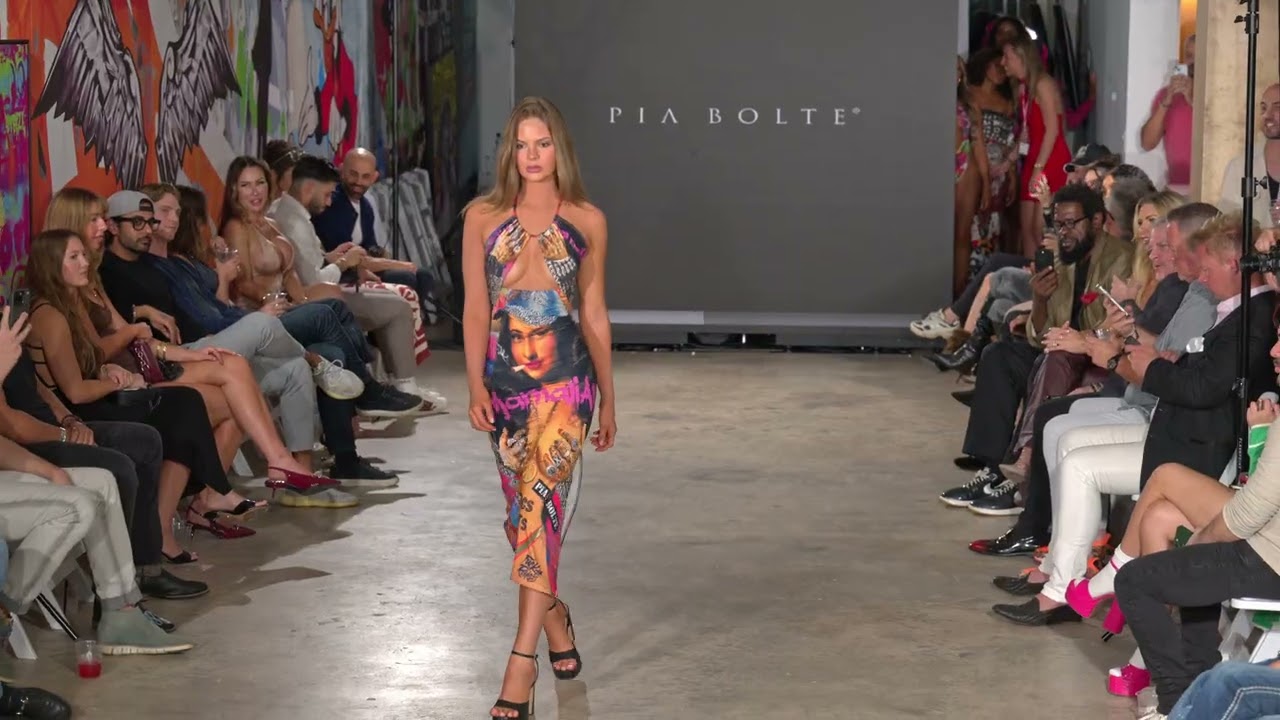 Designer Pia Bolte at Art Basel Miami Exa Shows - Look 11