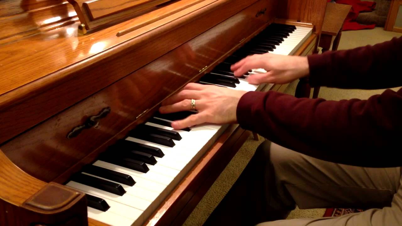 Zoom H2n Test with a Console Piano