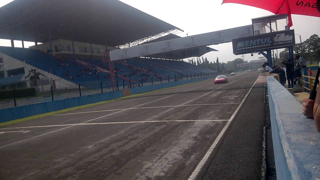 Speed Matsuri 2015 - Fun Drag Race /Red Grand Civic Nouva