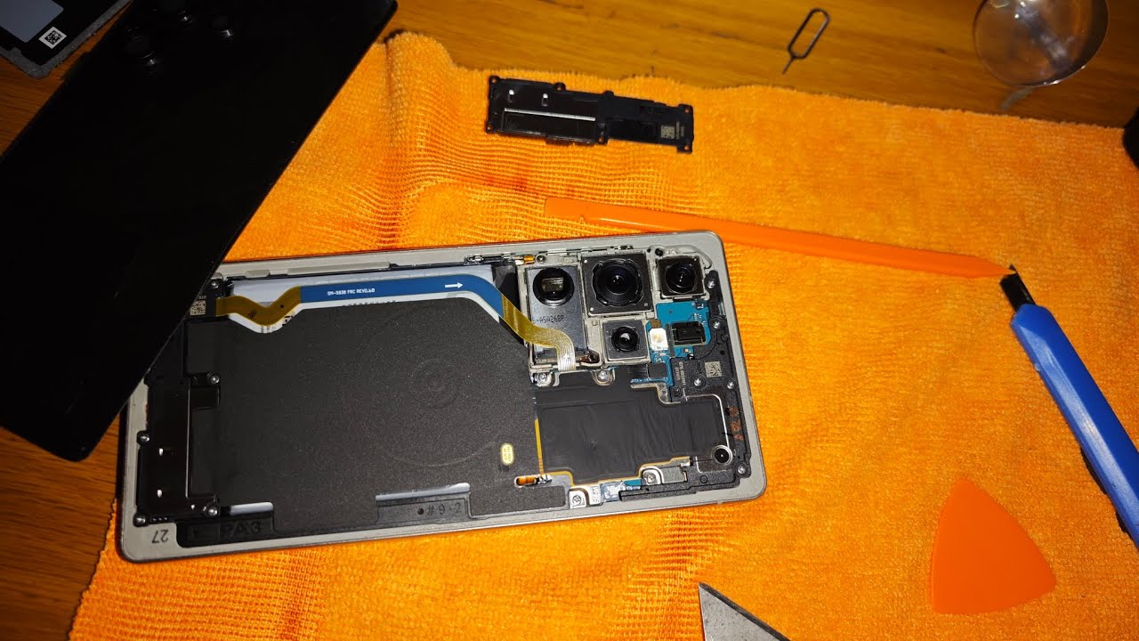Samsung s25 ultra. Loudspeaker repair. And battery cover replacement 