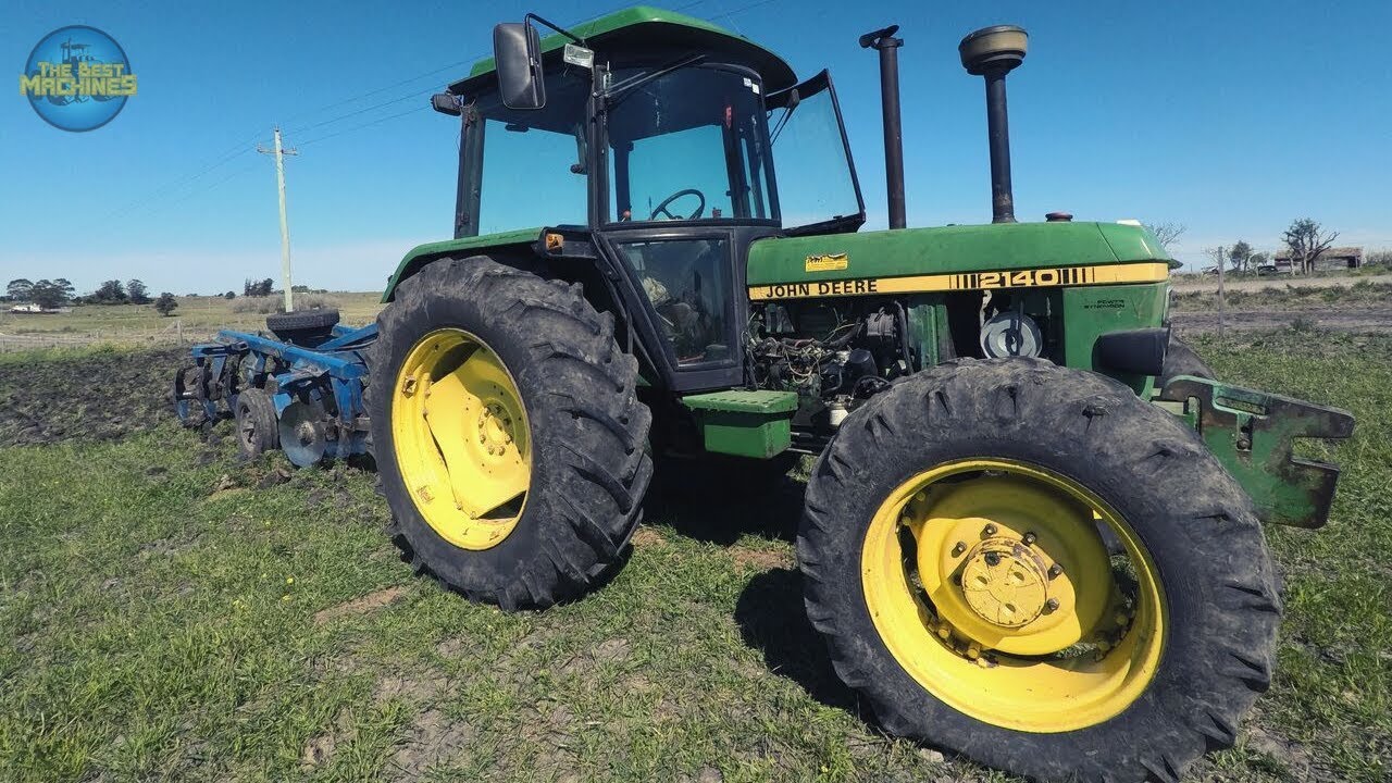 John Deere 2140 (SOUND) tractor + Super Tatú Eccentric 16 Plow discs In Action