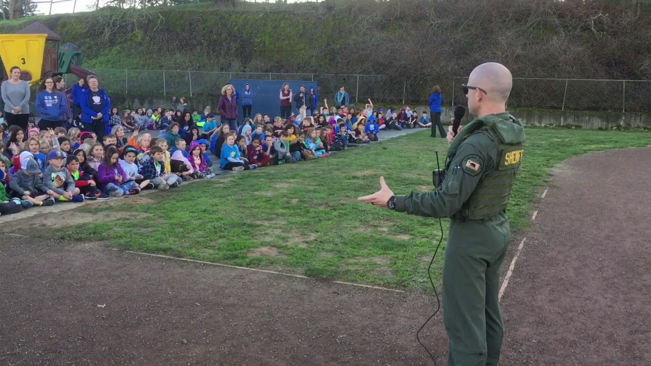 Henry 1 helicopter lands at Gravenstein Elementary School