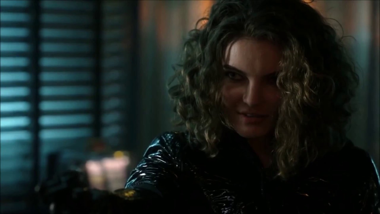 Catwoman (GOTHAM)- Whos In Control