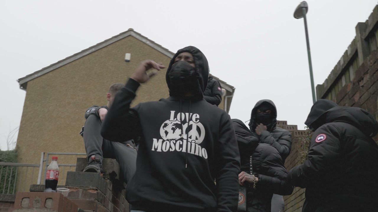 B MOR&pound; -  NSG-WEARING A BALLY