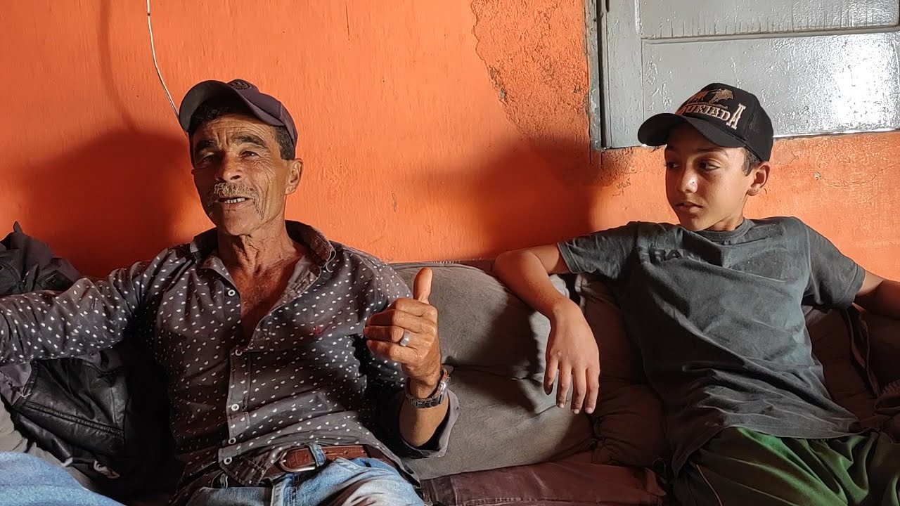 Desafio de aboios entre avô e neto,Zoinho e gustavo do gado, filho do Ygor