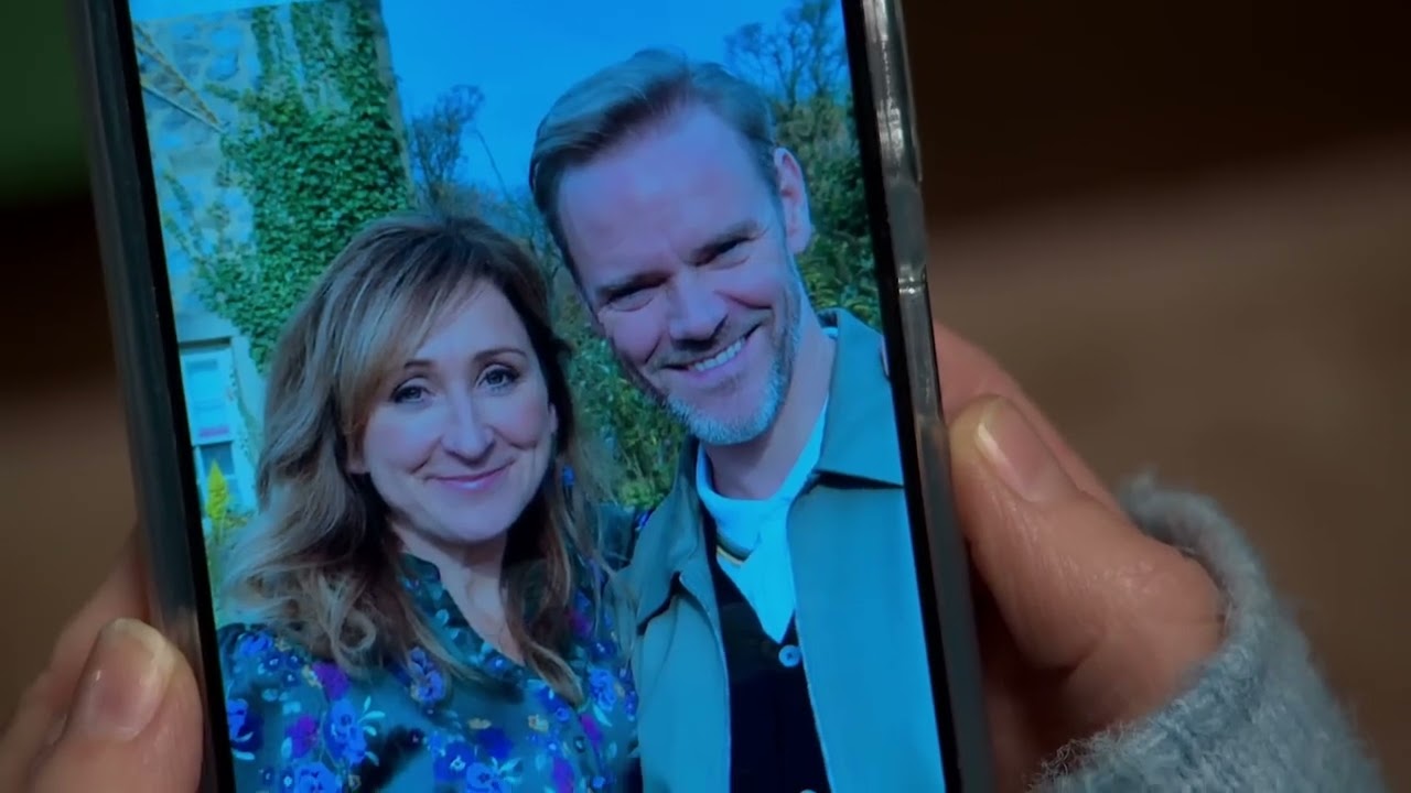 Laurel and Ray (Emmerdale) - (40)