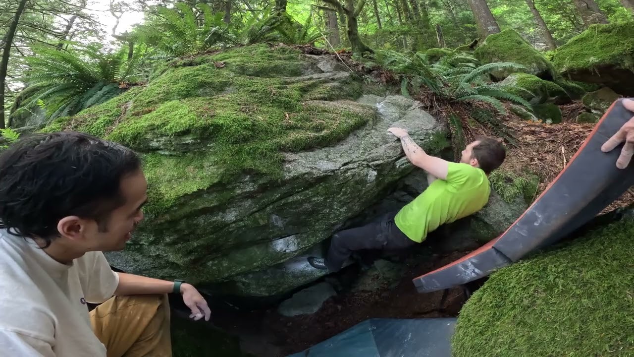 Runaway Breeze V2 Squamish Bouldering