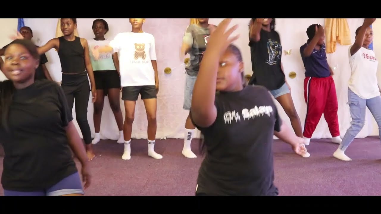 GRADUATION CEREMONY ROYAL COLLEGE  FLORIDA  GRADE R 2024 THUNDEREDUC JUNIOR