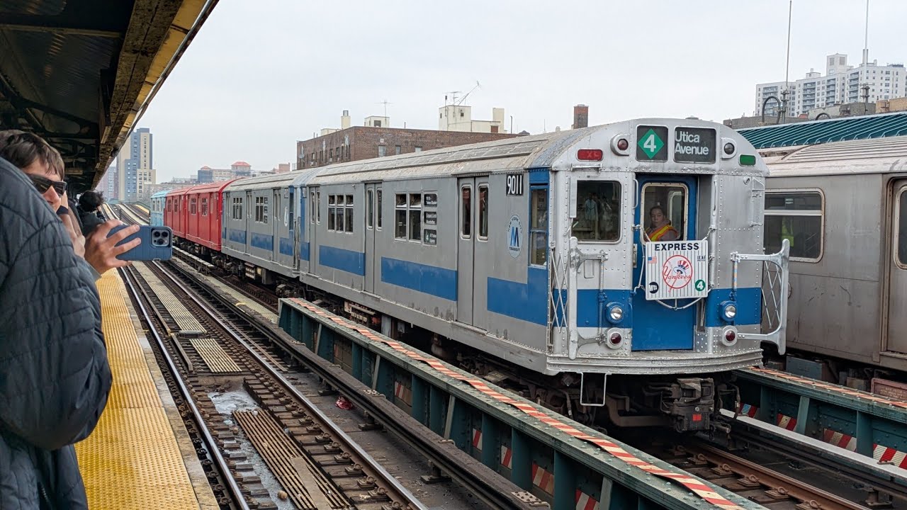 NYC Subway: NYTM Vintage Lo V and R33/R36 