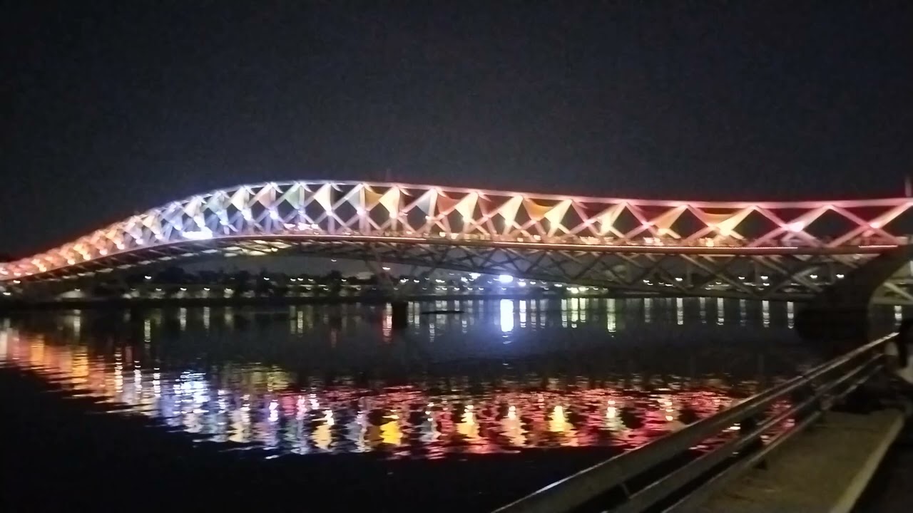 ATAL FOOT BRIDGE NIGHT VIEW // BEAUTIFUL RIVERFRONT  AHMEDABAD//