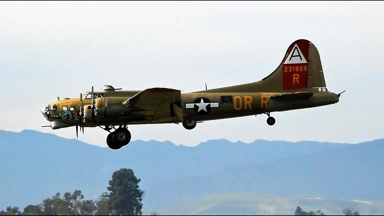 Boeing B-17G 
