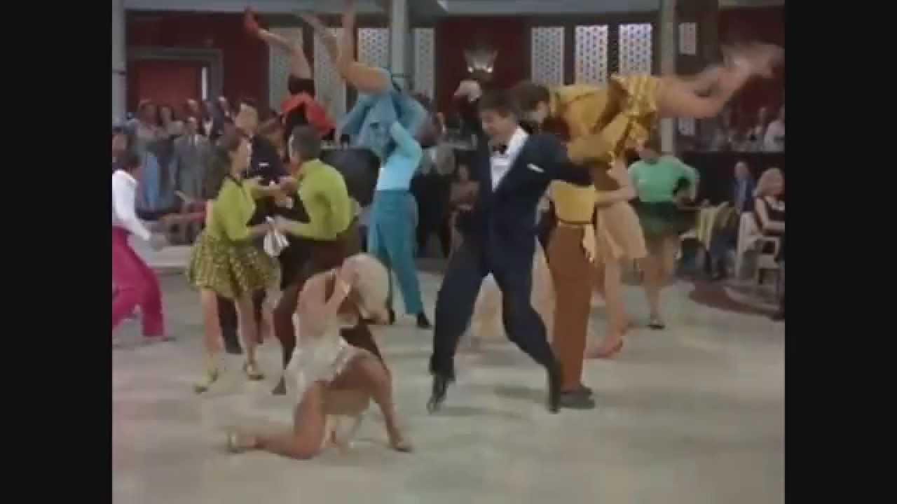 Everybody's polka dancing