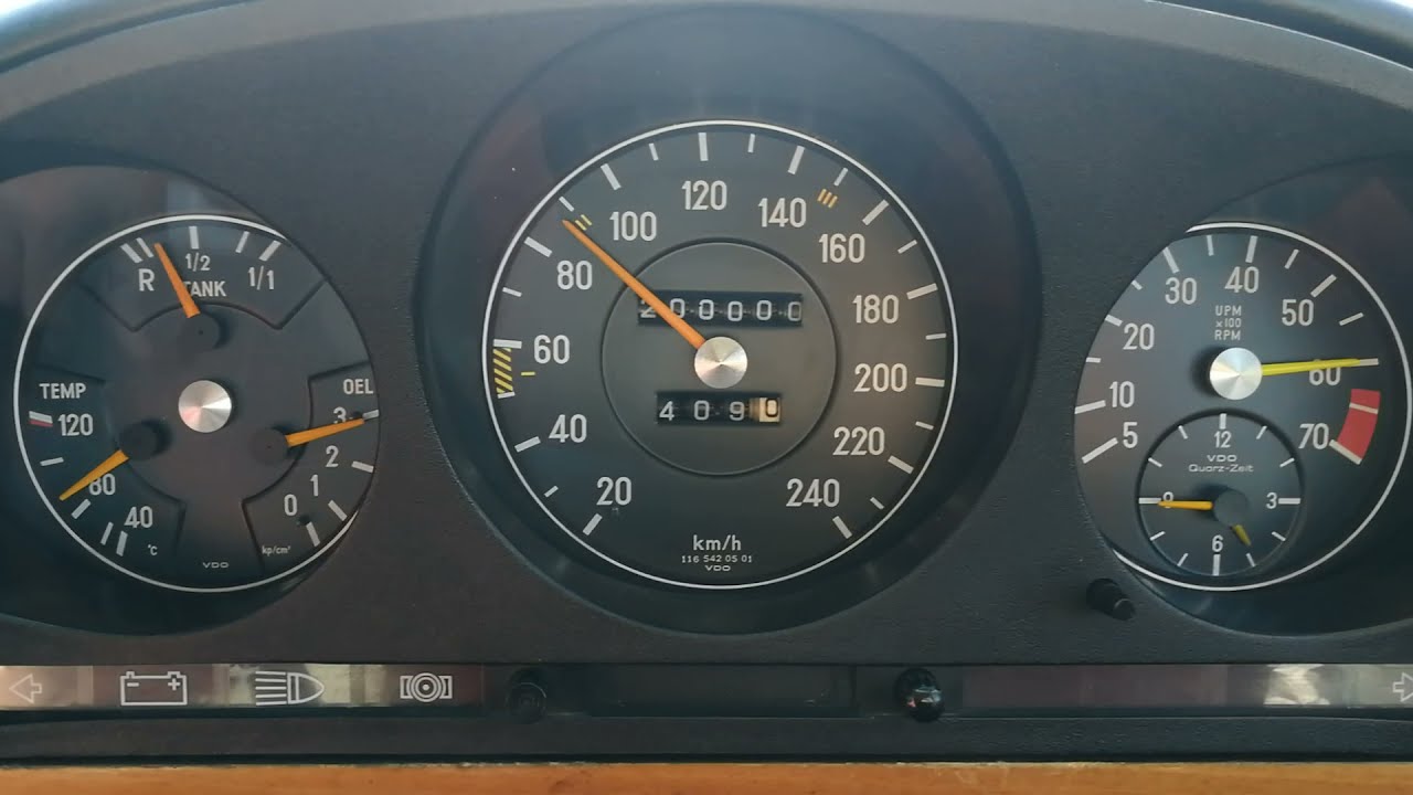 W116 Mercedes-Benz 350SE clicking over to 200,000km