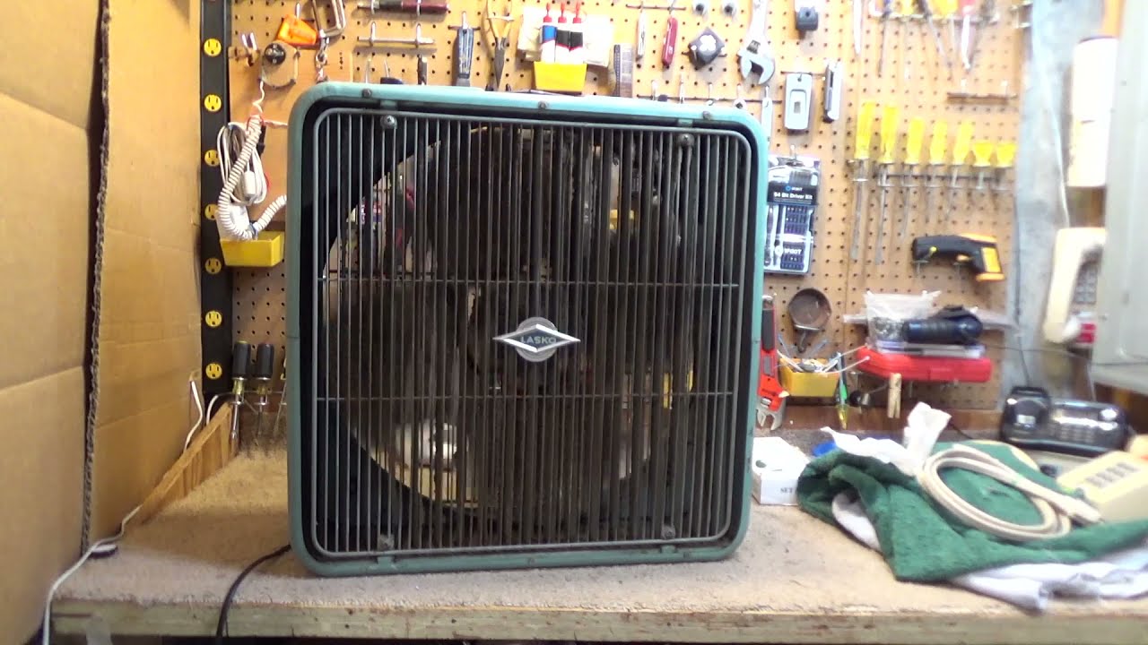 Lasko 2-Speed Reversible Thermostatically Controlled Oscillating Metal Box Fan | Initial Checkout