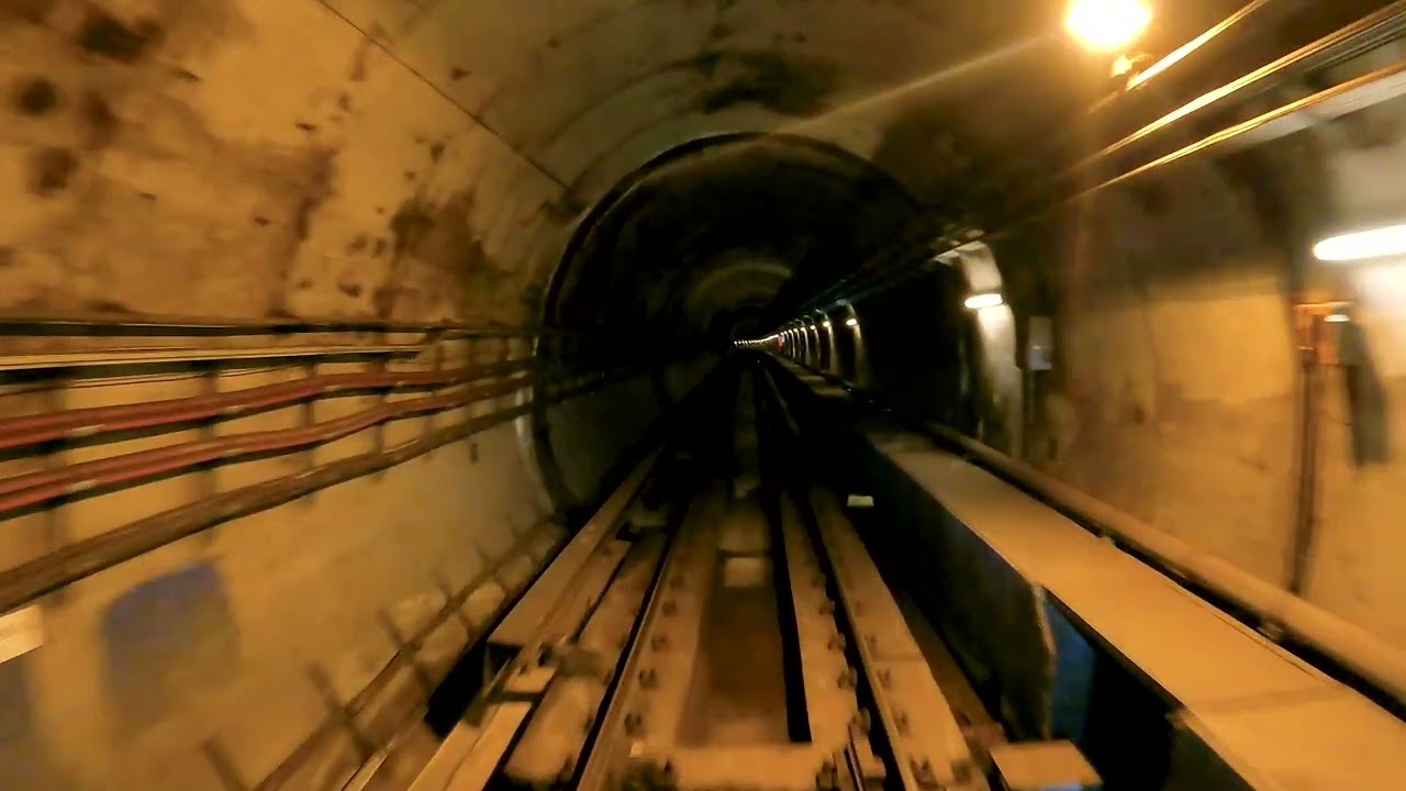 M6 Levent - Boğaziçi Ü. / Hisarüstü Metro Hattında Yolculuk