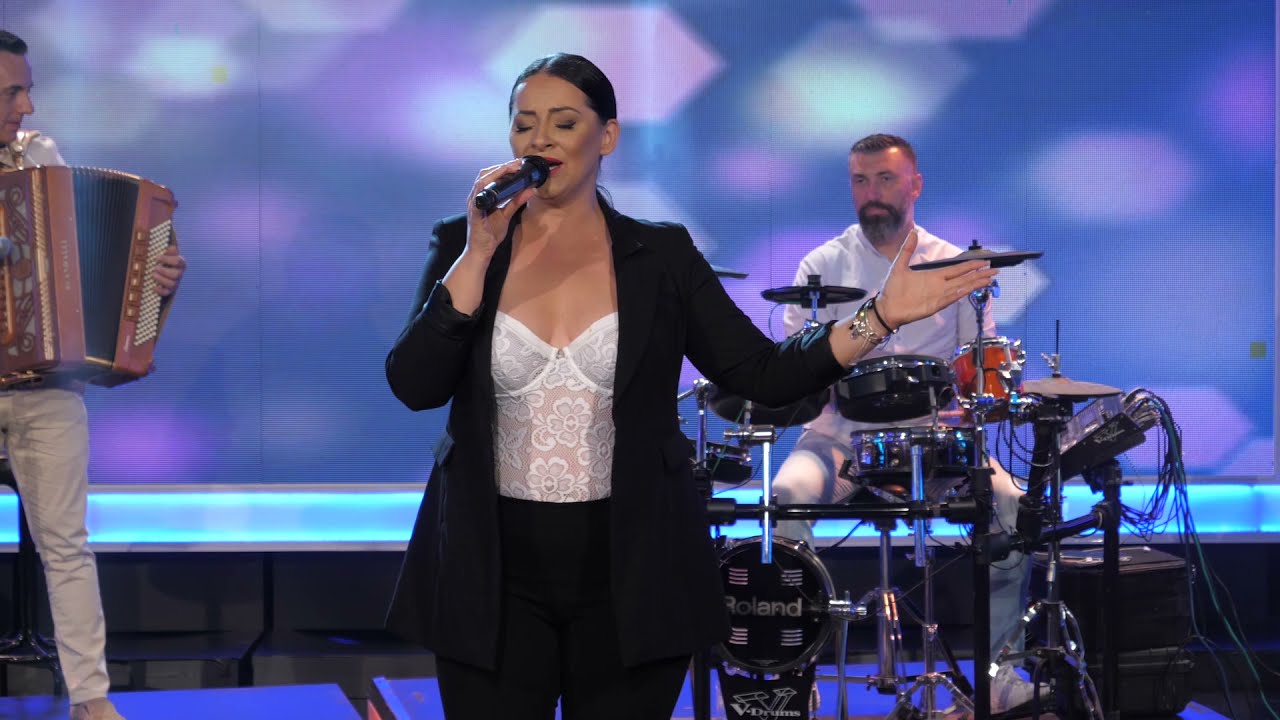 Aneta i Grupa Molika - Kazi, kazi oblace le belo Art Studio Production Live TV Show