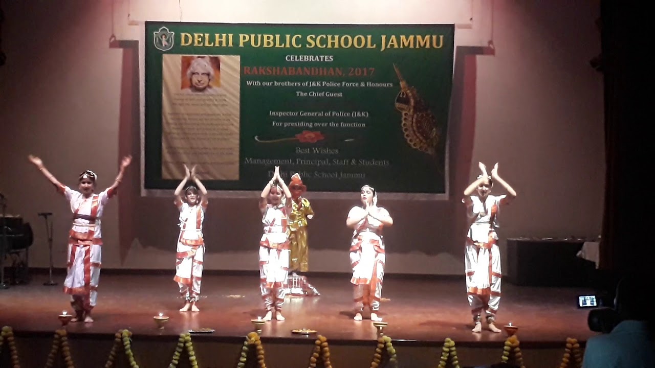 EK DANTAYA VAKRATUNDAYA GAURI TANAYA