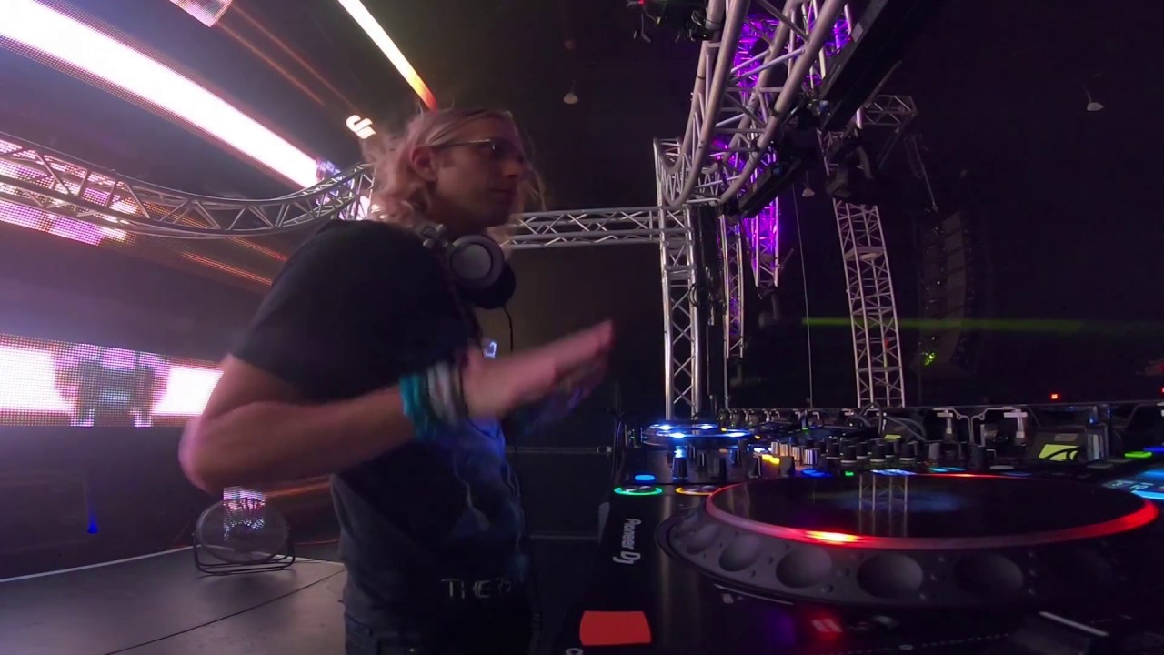 Thomas Datt at Dreamstate SoCal 2017